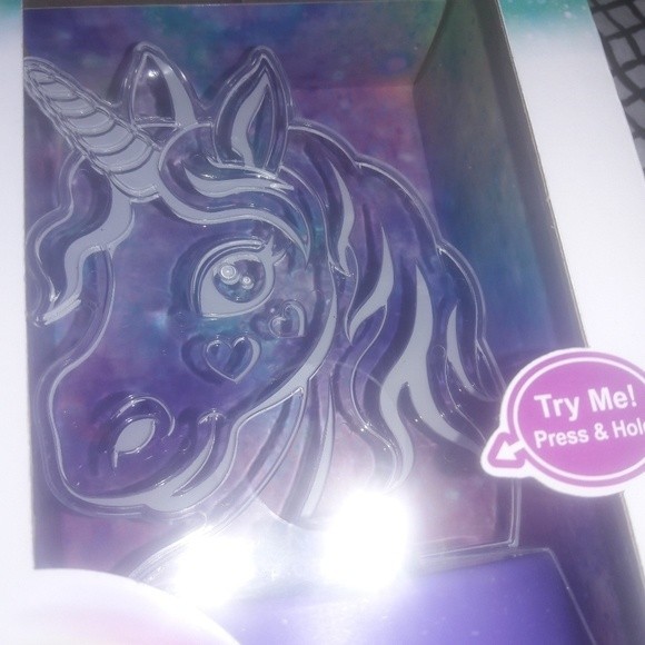 Rainbow Dreams Color Change Unicorn - Picture 2 of 7